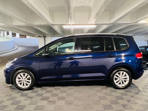 Used Volkswagen Touran 2016 for sale - 74945183: Photo 2