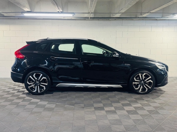 Used Volvo V40 Cross Country 2019 for sale - 76199650: Photo 5