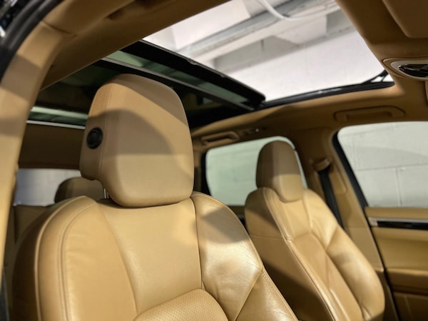 Used Porsche Cayenne 2014 for sale - 74691041: Photo 8
