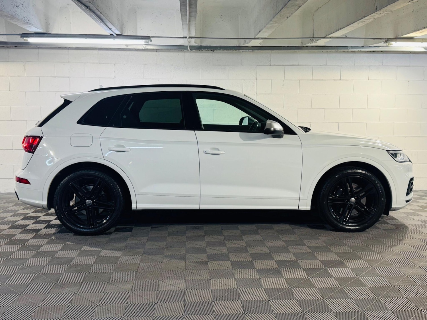 Used Audi Q5 2020 for sale - 76714642: Photo 5