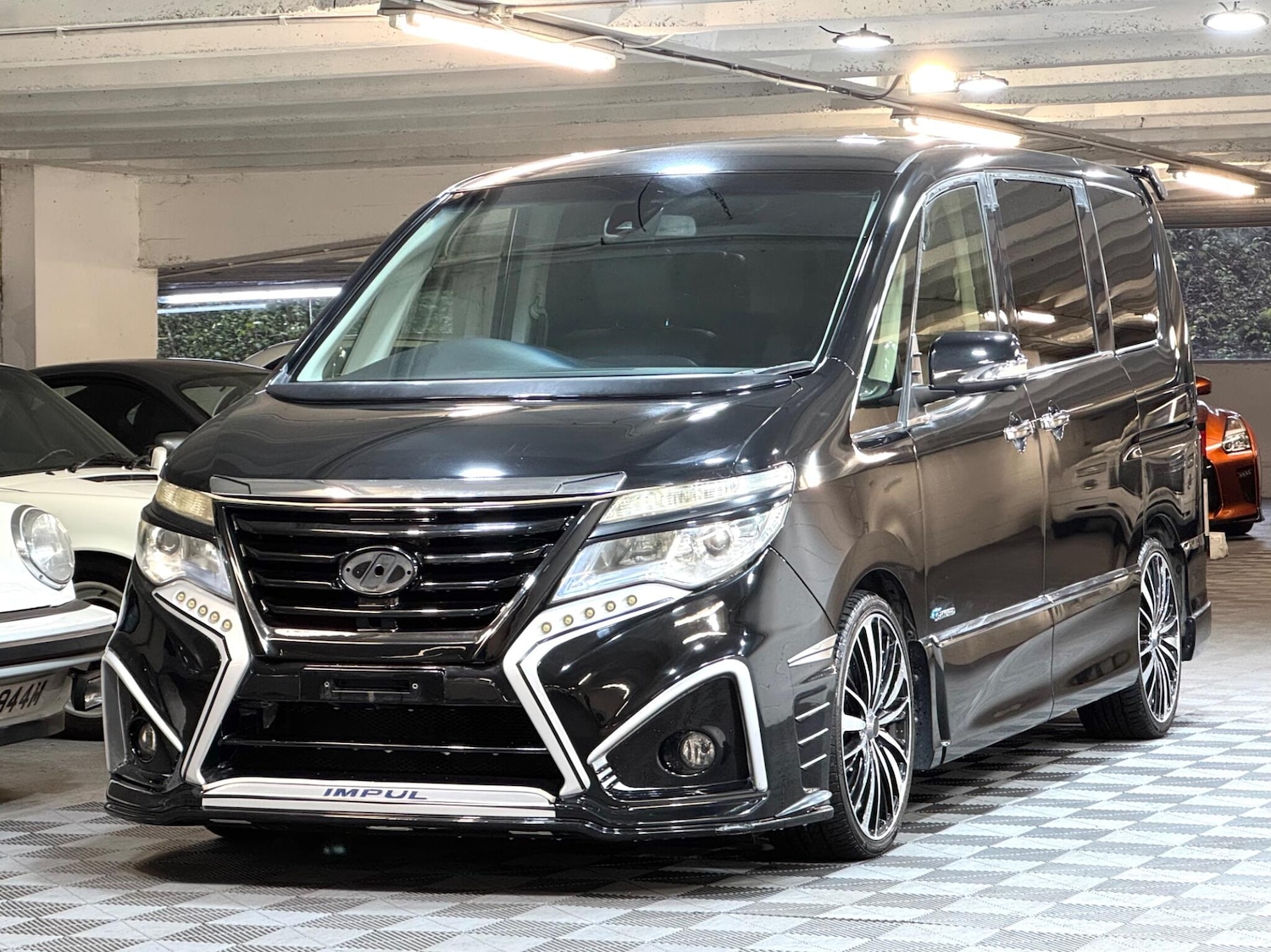 Used Nissan Serena for sale - 77345218: Photo 6