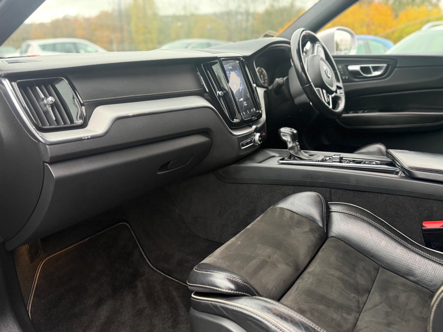 Used Volvo XC60 2018 for sale - 76538222: Photo 10