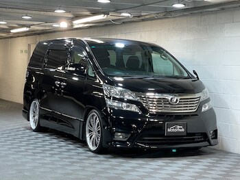 Used Toyota Vellfire 2009 for sale - 78101350: Photo