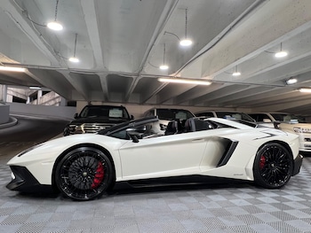 Used Lamborghini Aventador 2016 for sale - 78822262: Photo
