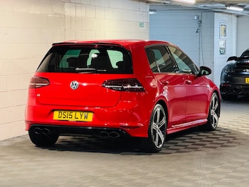 Used Volkswagen Golf 2015 for sale - 76996308: Photo