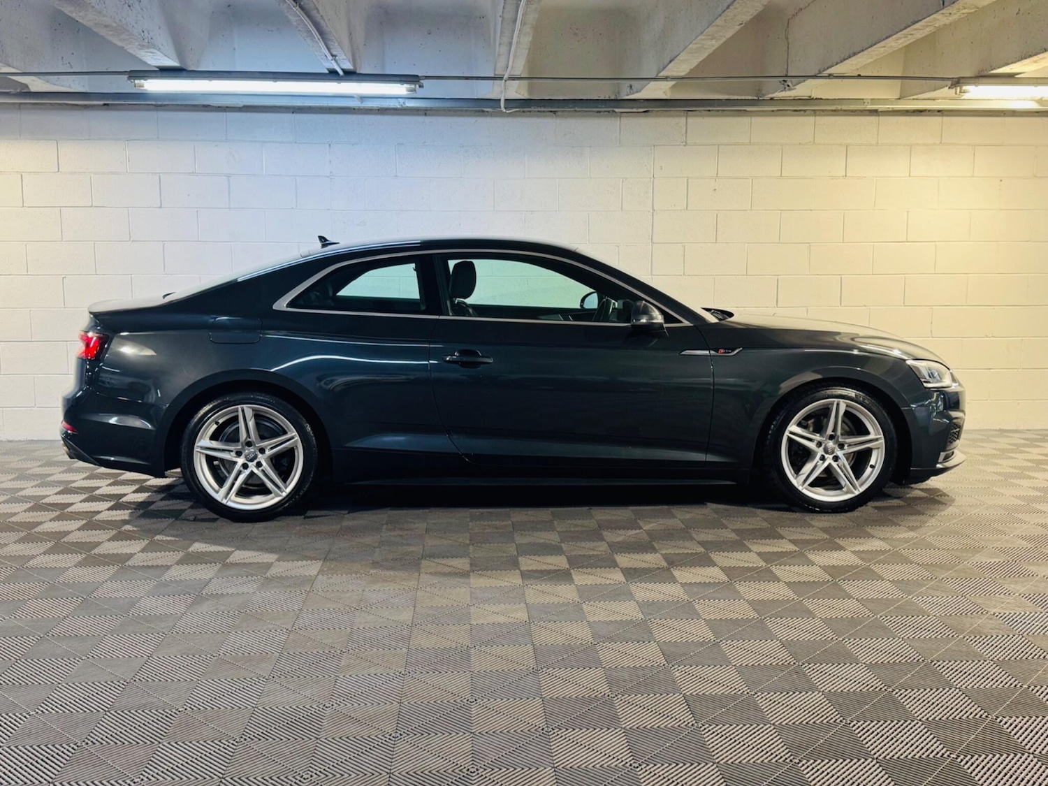 Used Audi A5 2018 for sale - 76976296: Photo 5