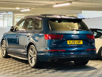Used Audi Q7 2019 for sale - 76989511: Photo