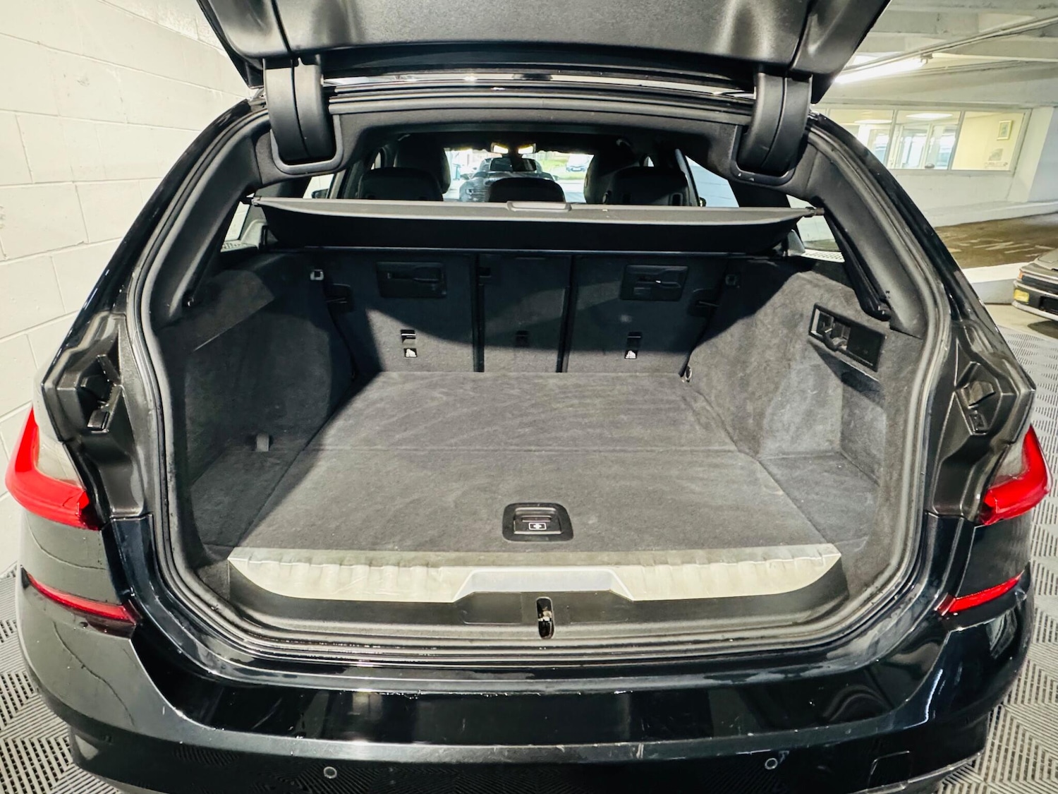 Used BMW 3 Series 2021 for sale - 76995862: Photo 12