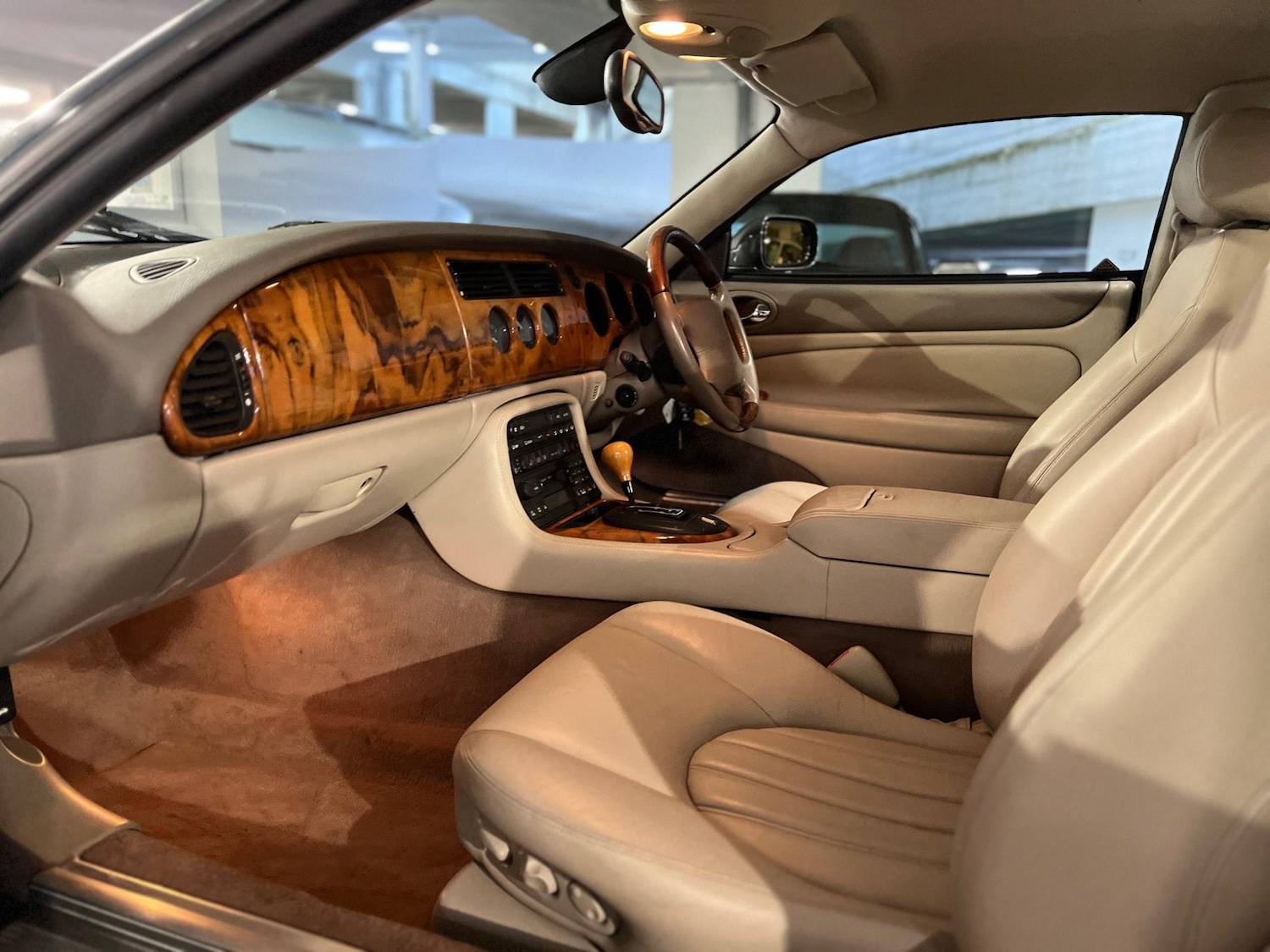 Used Jaguar XK8 2002 for sale - 76993898: Photo 10