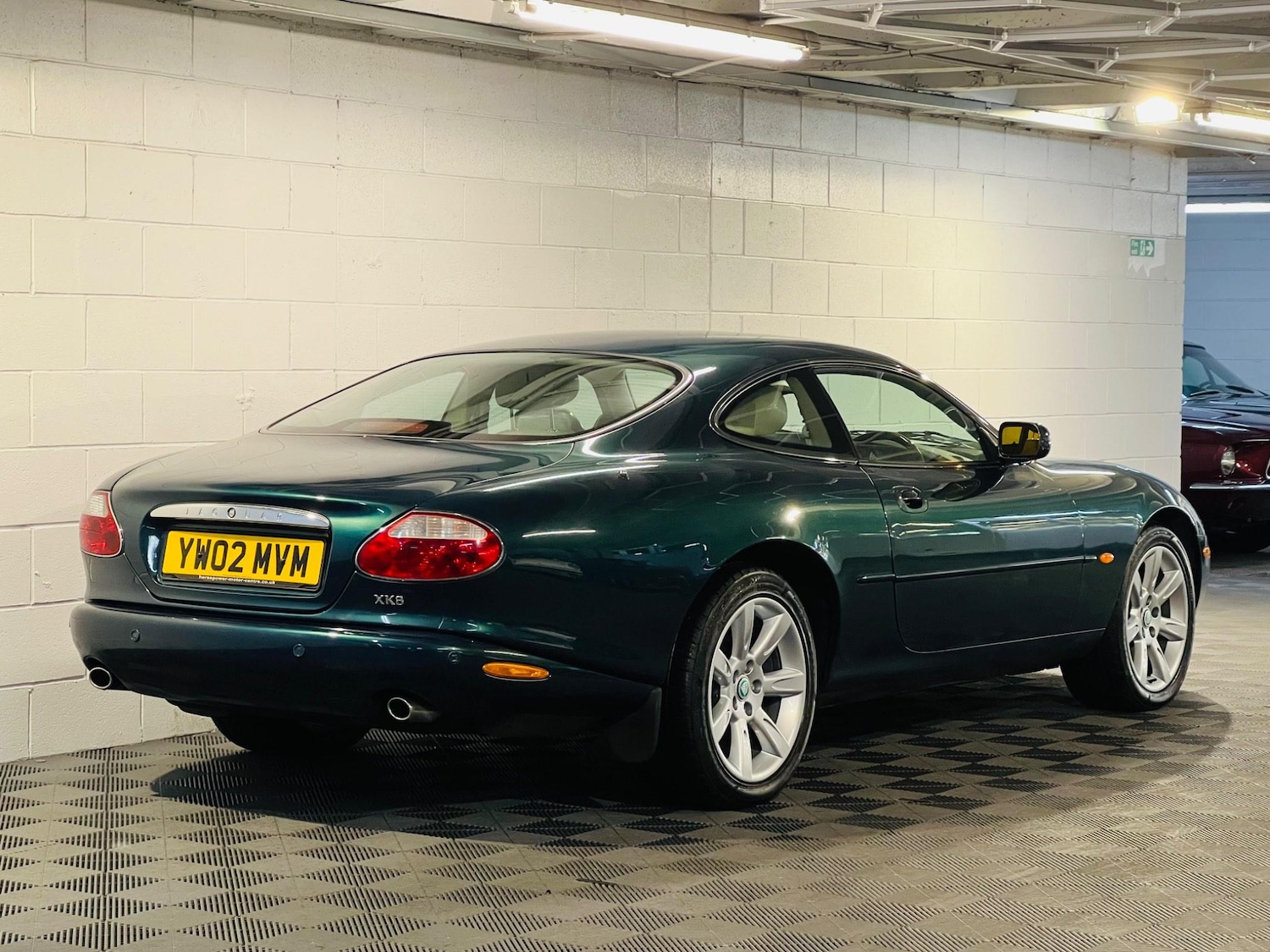 Used Jaguar XK8 2002 for sale - 76993898: Photo 4