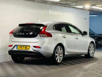 Used Volvo V40 2018 for sale - 74874355: Photo