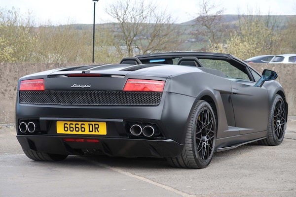 Used Lamborghini Gallardo 2010 for sale - 73133496: Photo 4