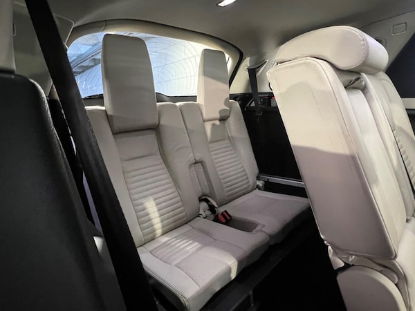 Used Land Rover Discovery Sport 2015 for sale - 73133495: Photo 13