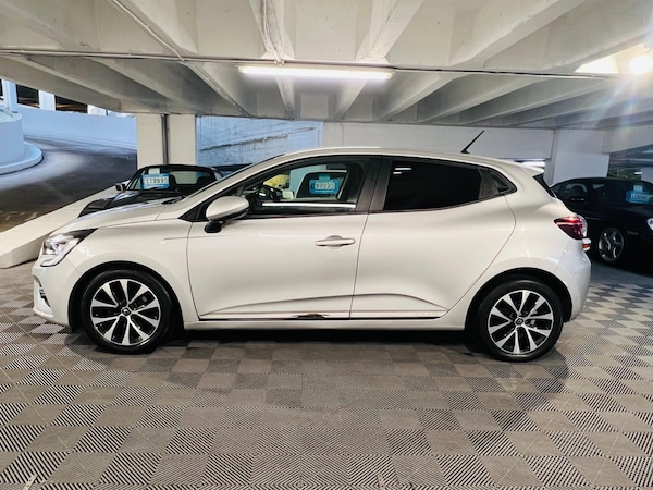 Used Renault Clio 2020 for sale - 73133575: Photo 2