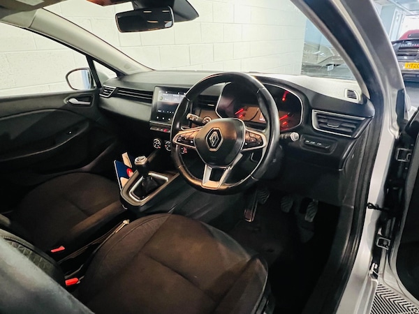 Used Renault Clio 2020 for sale - 73133575: Photo 8