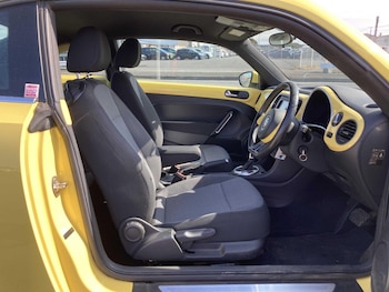 Used Volkswagen Beetle 2015 for sale - 78822189: Photo