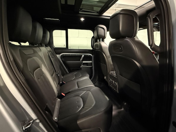 Used Land Rover Defender 110 2021 for sale - 74921136: Photo 12