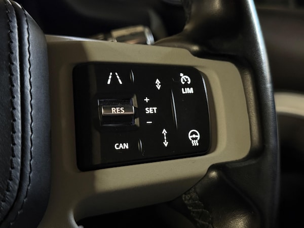 Used Land Rover Defender 110 2021 for sale - 74921136: Photo 24