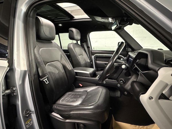 Used Land Rover Defender 110 2021 for sale - 74921136: Photo 7
