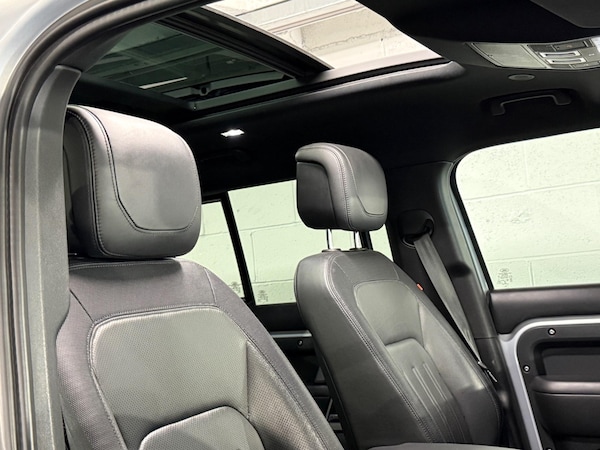 Used Land Rover Defender 110 2021 for sale - 74921136: Photo 8