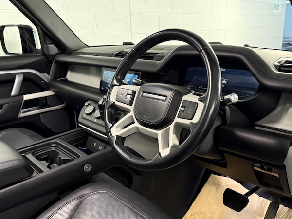Used Land Rover Defender 110 2021 for sale - 74921136: Photo 9