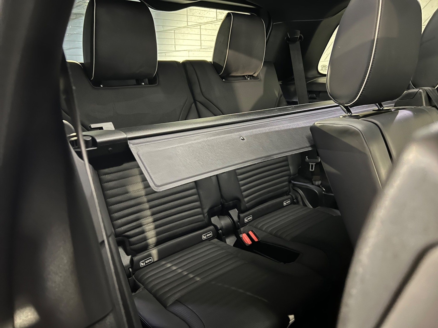 Used Land Rover Discovery 2018 for sale - 76991663: Photo 13