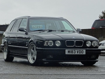 (M) - 4.0 540i Touring 5dr