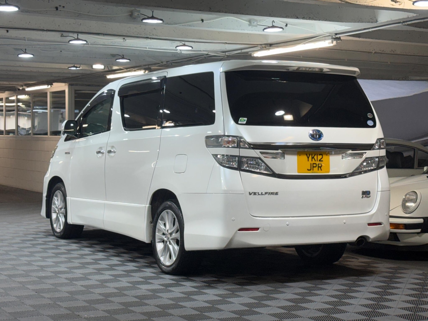 Used Toyota Vellfire for sale - 77203778: Photo 3