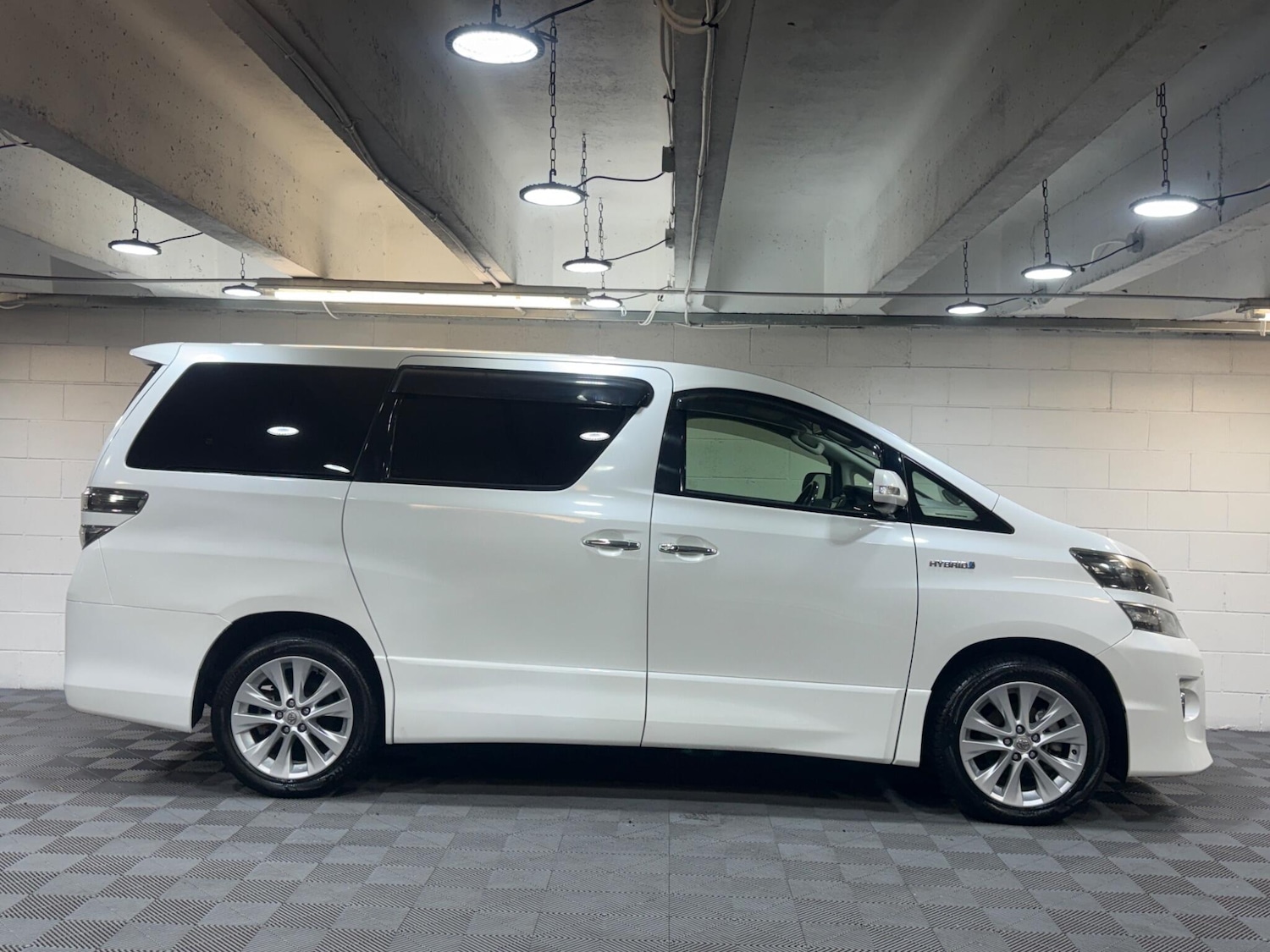 Used Toyota Vellfire for sale - 77203778: Photo 5