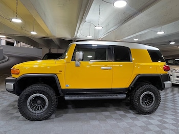 Used Toyota FJ Cruiser 2011 for sale - 79248117: Photo