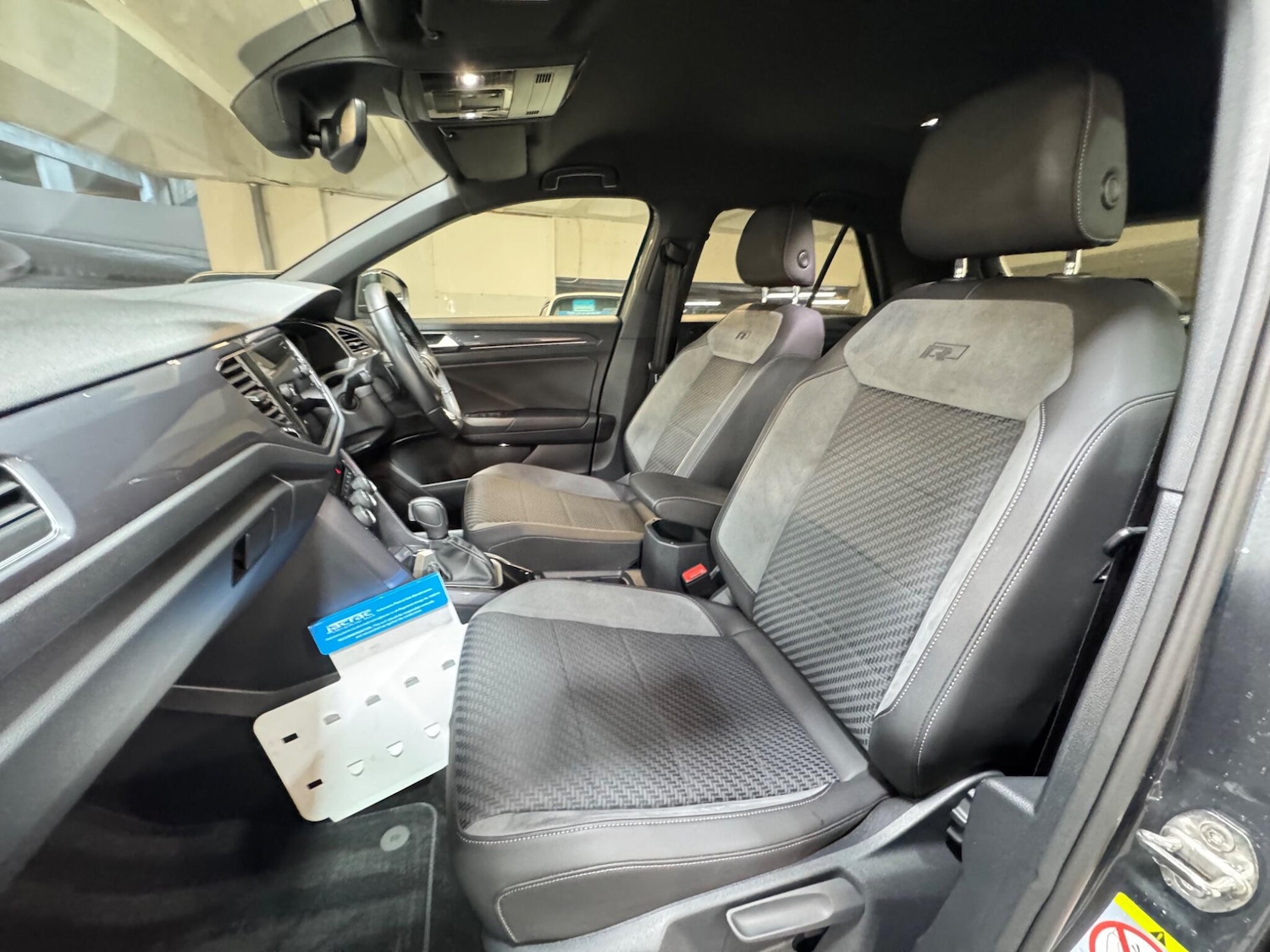 Used Volkswagen T-Roc for sale - 77754190: Photo 10