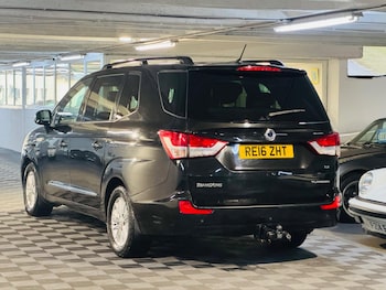 Used Ssangyong Turismo 2016 for sale - 76689919: Photo