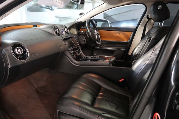 Used Jaguar XJ 2012 for sale - 73133363: Photo 10