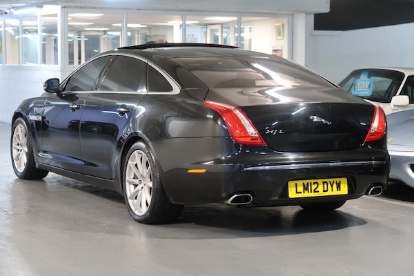 Used Jaguar XJ 2012 for sale - 73133363: Photo 3