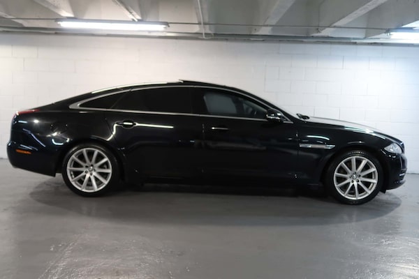 Used Jaguar XJ 2012 for sale - 73133363: Photo 5