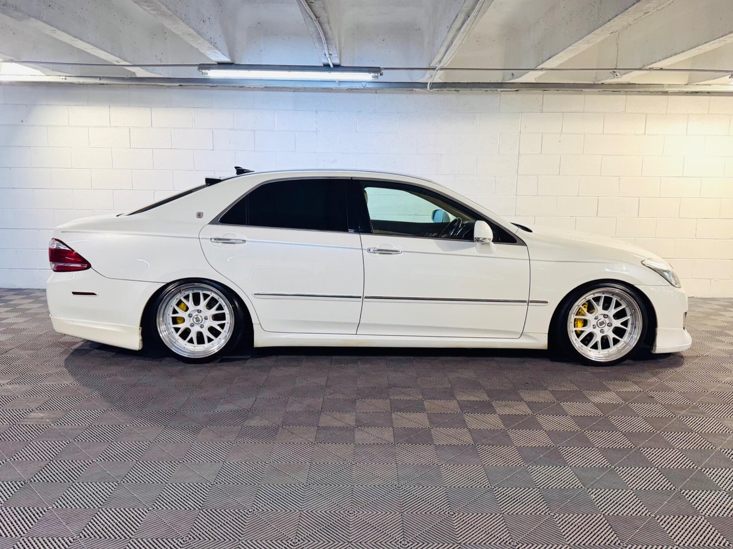 Used Toyota Crown for sale - 77202572: Photo 5