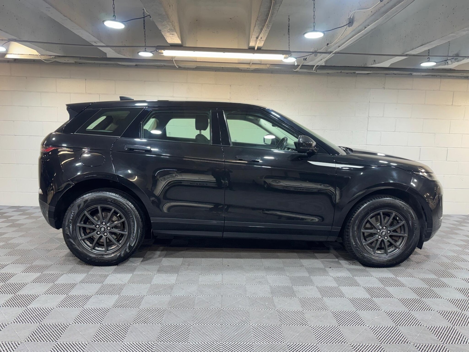 Used Land Rover Range Rover Evoque 2019 for sale - 77723235: Photo 5