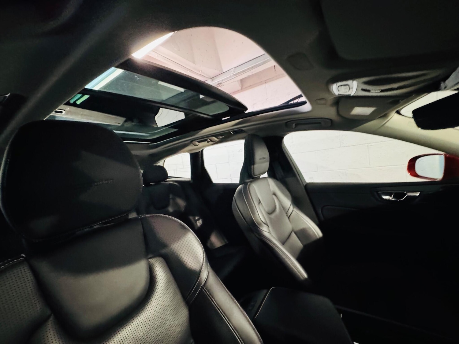 Used Volvo XC60 2020 for sale - 76613381: Photo 11