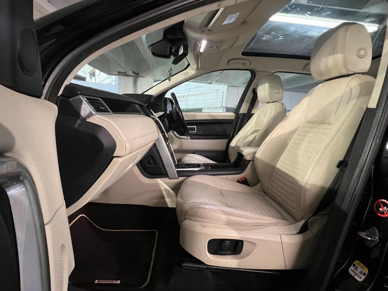 Used Land Rover Discovery Sport 2015 for sale - 76992748: Photo 10