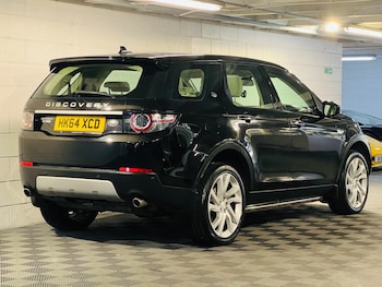 Used Land Rover Discovery Sport 2015 for sale - 76992748: Photo
