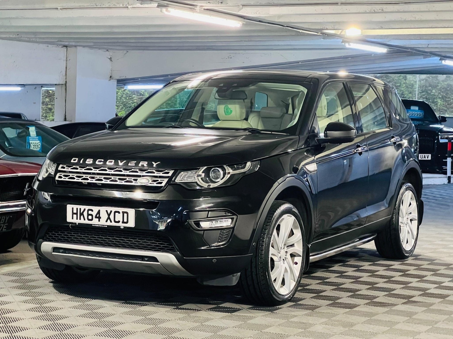 Used Land Rover Discovery Sport 2015 for sale - 76992748: Photo 6