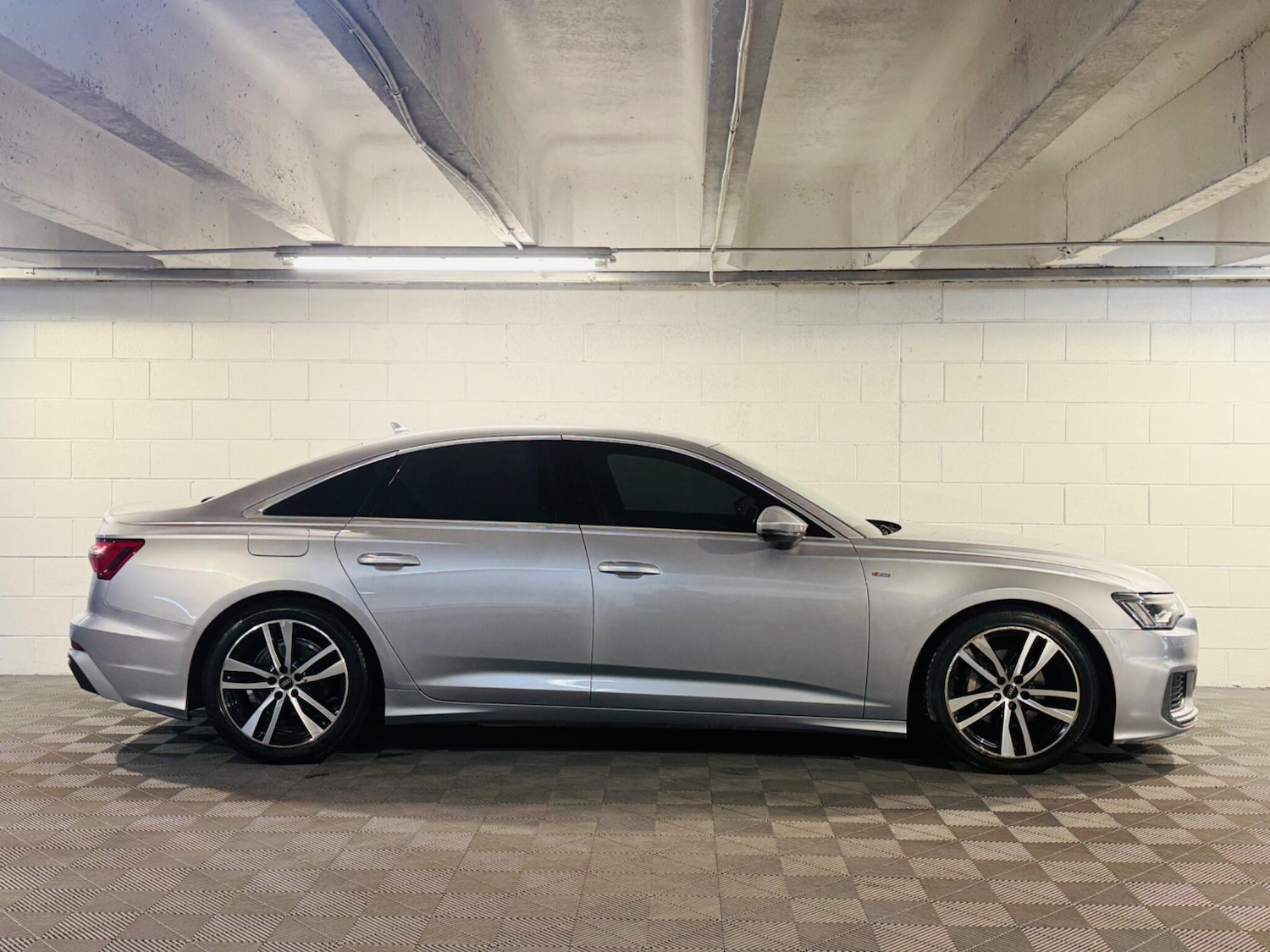 Used Audi A6 Saloon 2019 for sale - 76215197: Photo 5