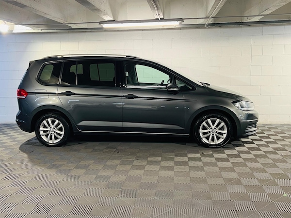 Used Volkswagen Touran 2017 for sale - 73133358: Photo 5