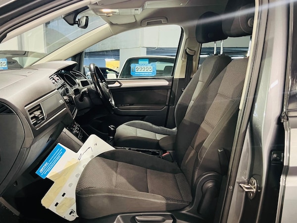 Used Volkswagen Touran 2017 for sale - 73133358: Photo 9