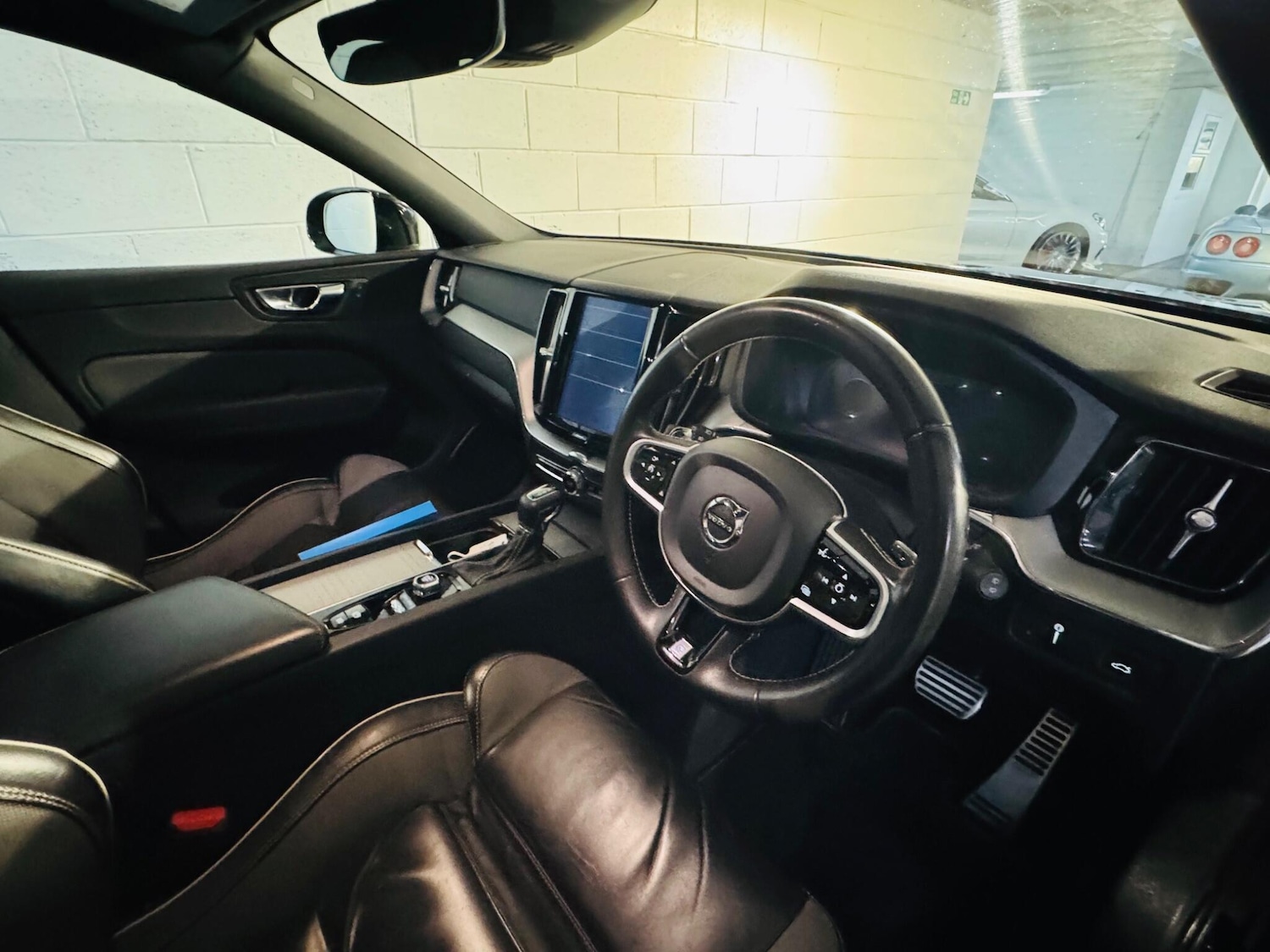 Used Volvo XC60 2020 for sale - 77120017: Photo 8