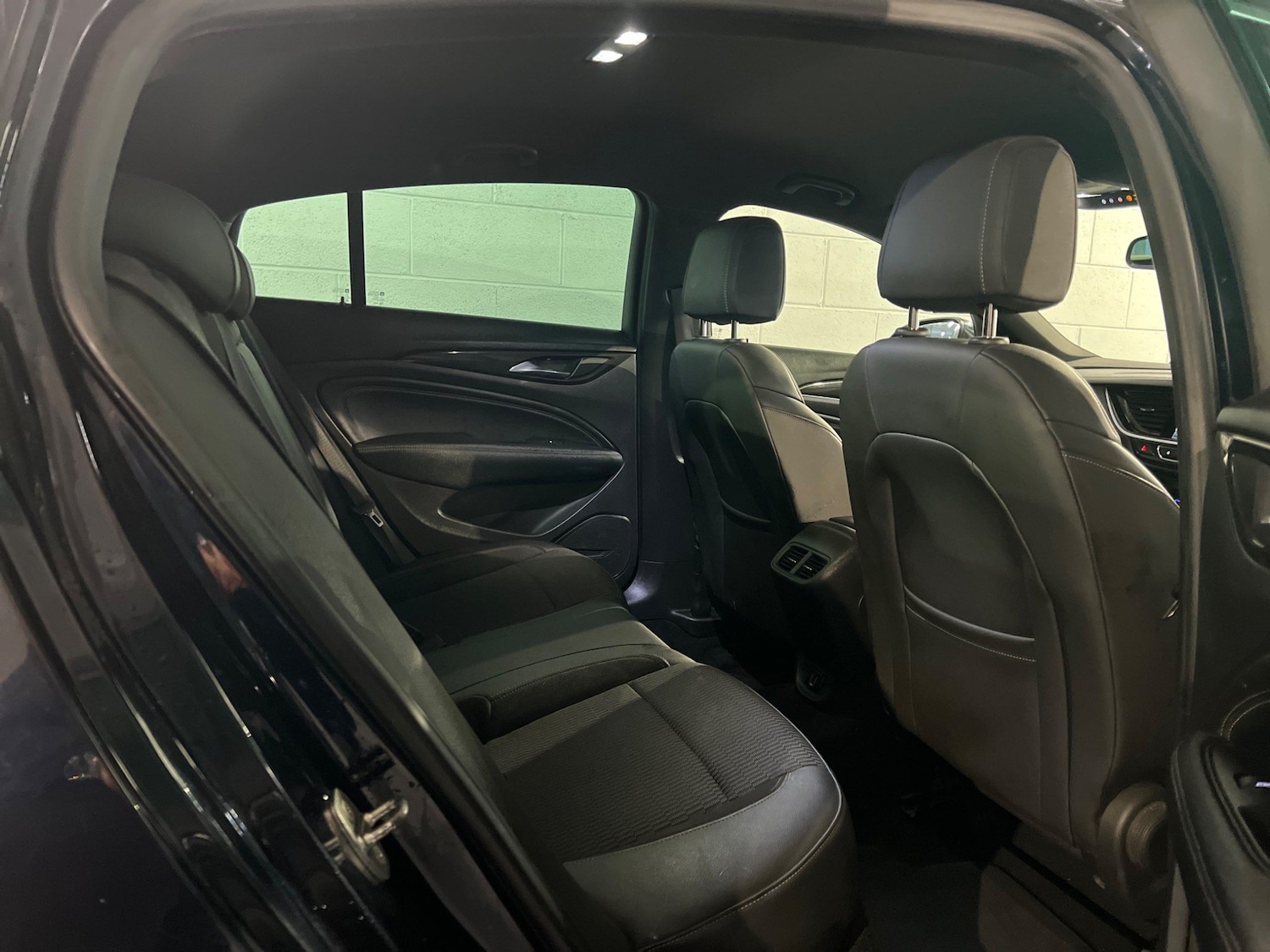 Used Vauxhall Insignia 2018 for sale - 76990698: Photo 11