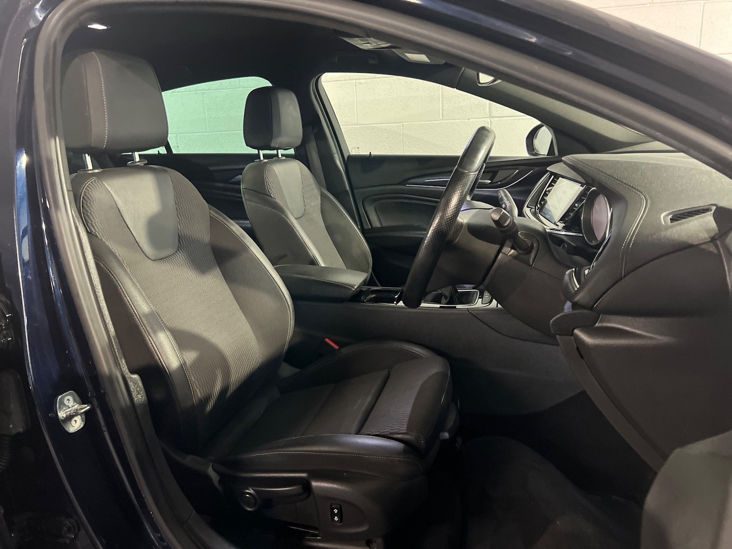 Used Vauxhall Insignia 2018 for sale - 76990698: Photo 7