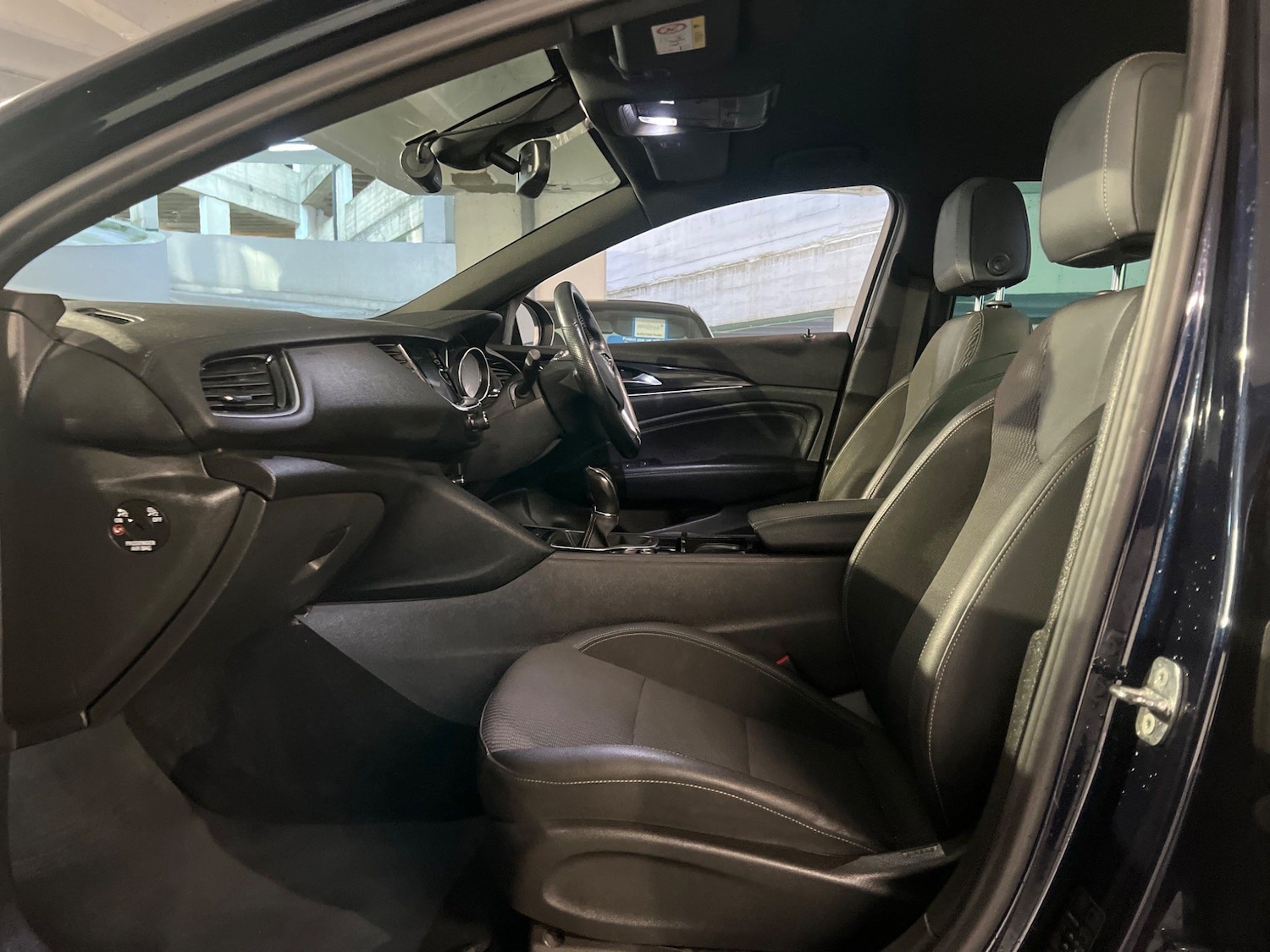 Used Vauxhall Insignia 2018 for sale - 76990698: Photo 9