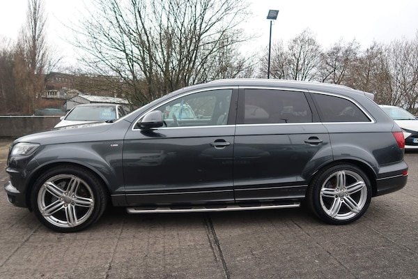 Used Audi Q7 2013 for sale - 73133475: Photo 2