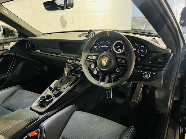 Used Porsche 911 2024 for sale - 73958366: Photo 9